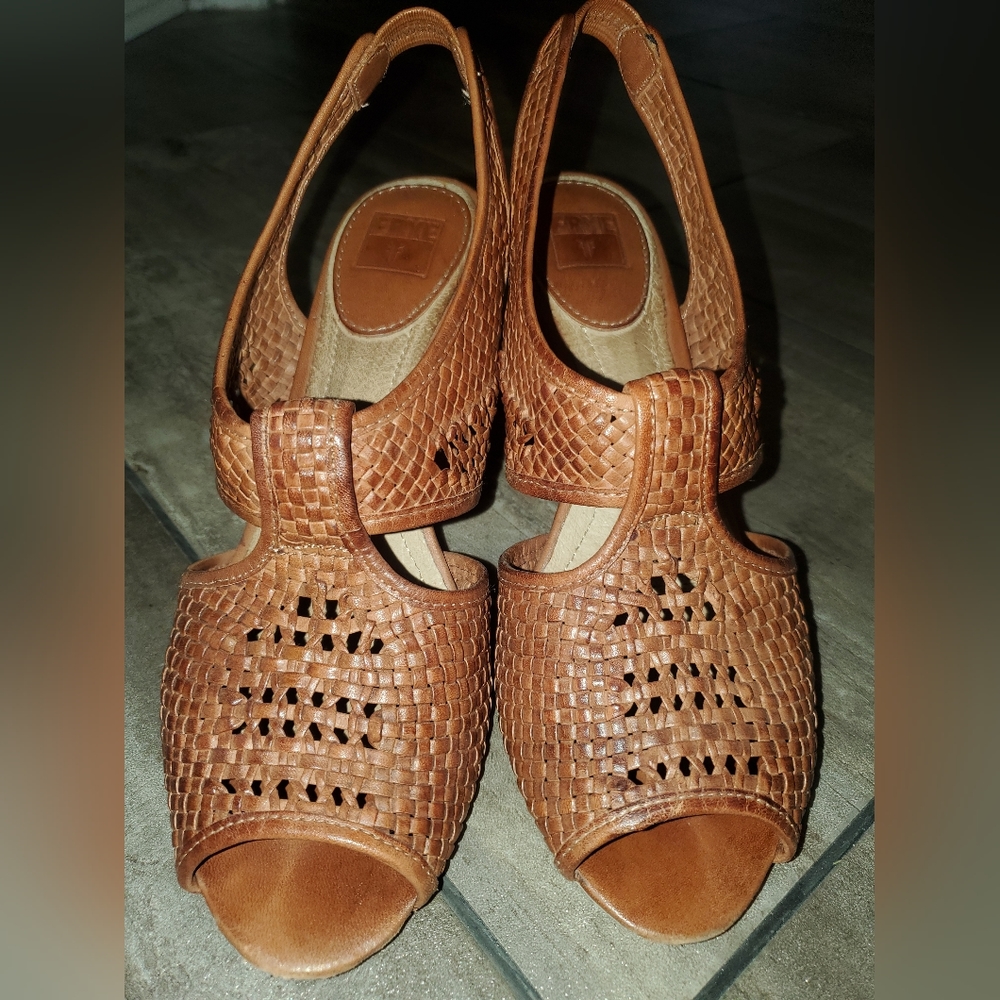 Frye size 9 brown woven heels